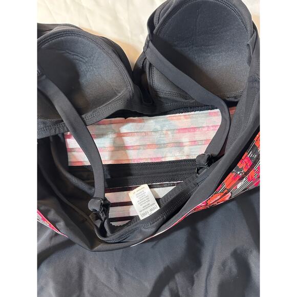 Womens One Piece Swimsuit NEW 1xl 16W 18W Black with cinched waist pretty NWT - Picture 4 of 7